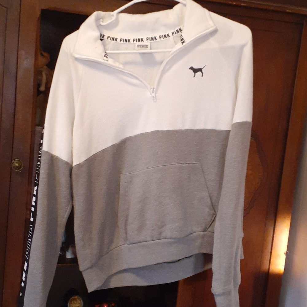 Pink(VS) sweatshirt size S